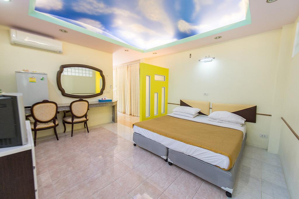 Poomvarin Resort Ban Wang Takhrai Habitación foto